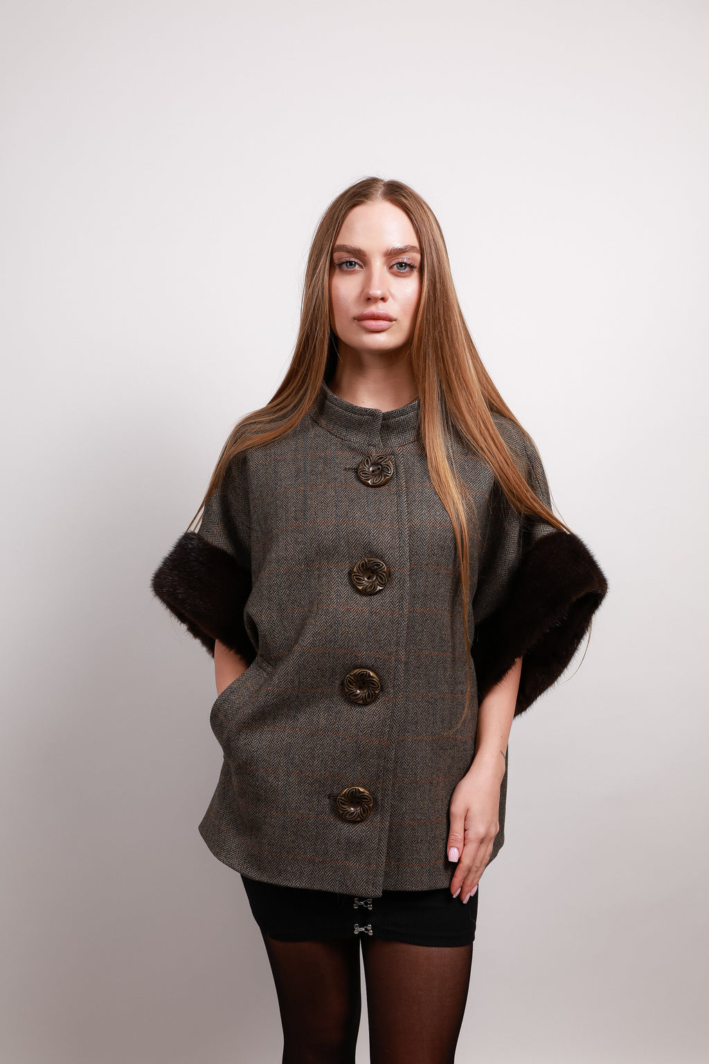 Кашеміровий жилет з норковими акцентами-braun color