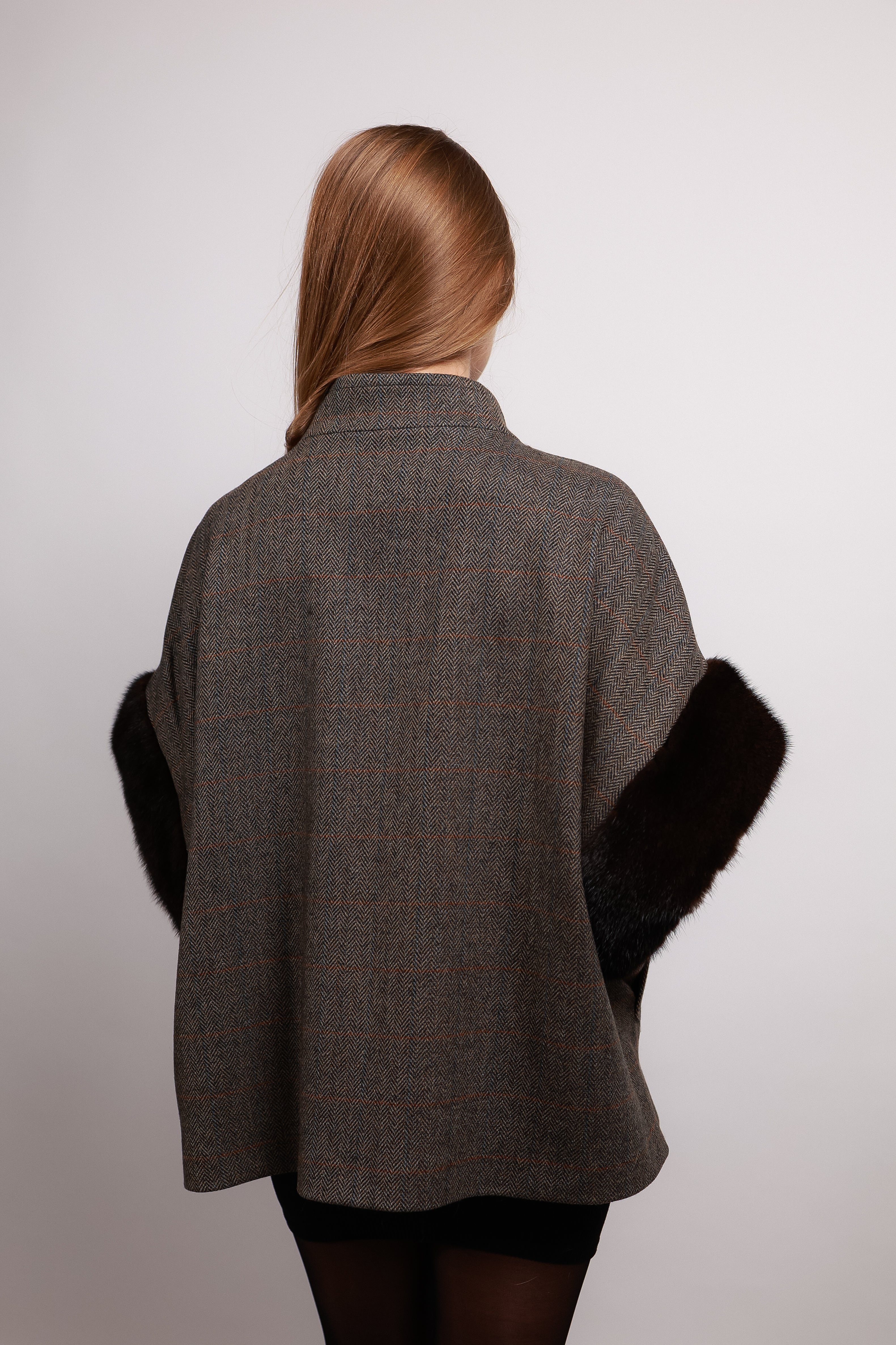 Кашеміровий жилет з норковими акцентами-braun color