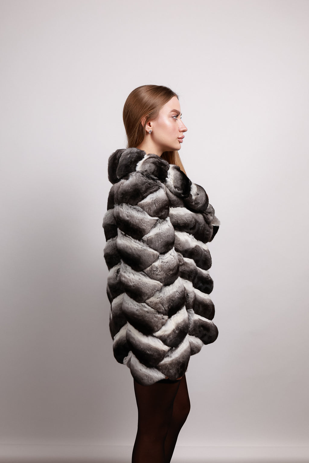 Ексклюзивна шуба з хутра шиншили-розмір S