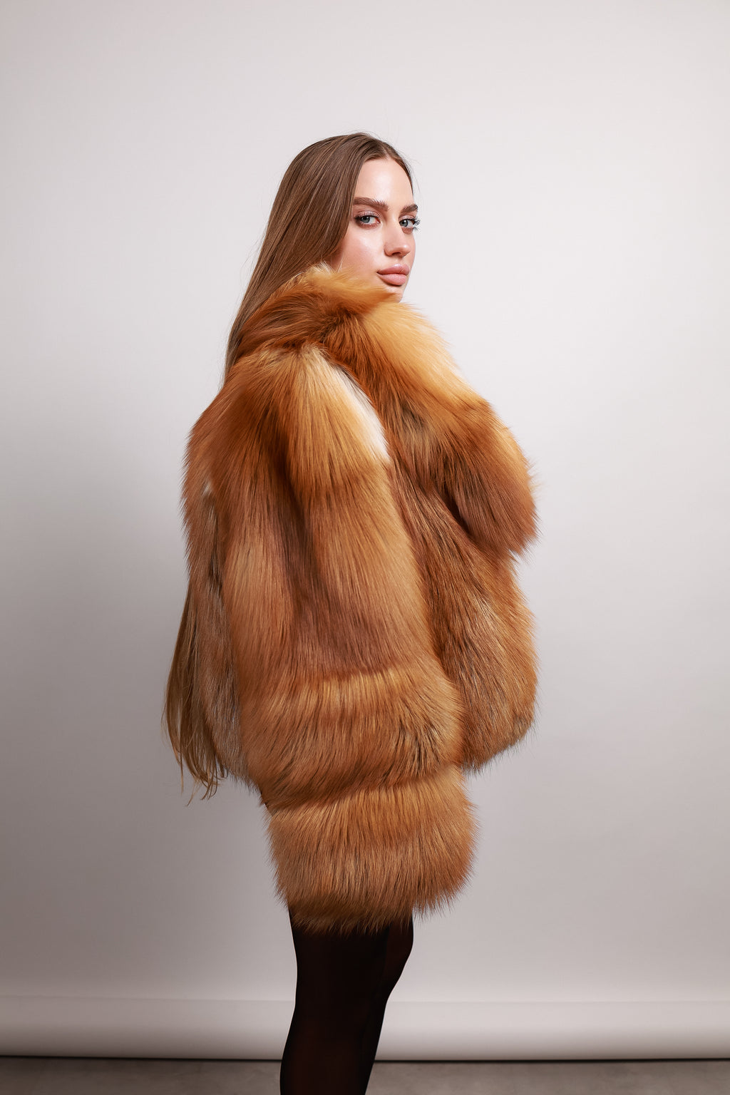 Шуба з хутра лисиці Gold