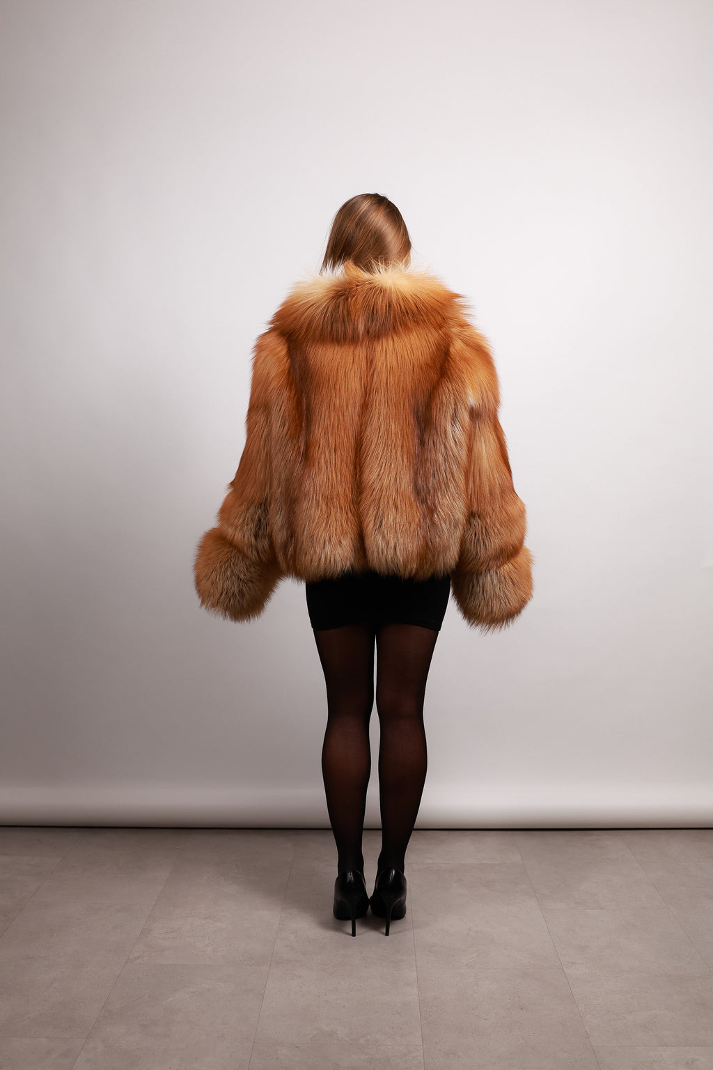 Шуба з хутра лисиці Gold