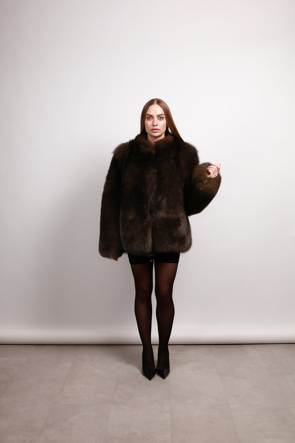 Шуба з фінського песця — колір шоколад, 65 см