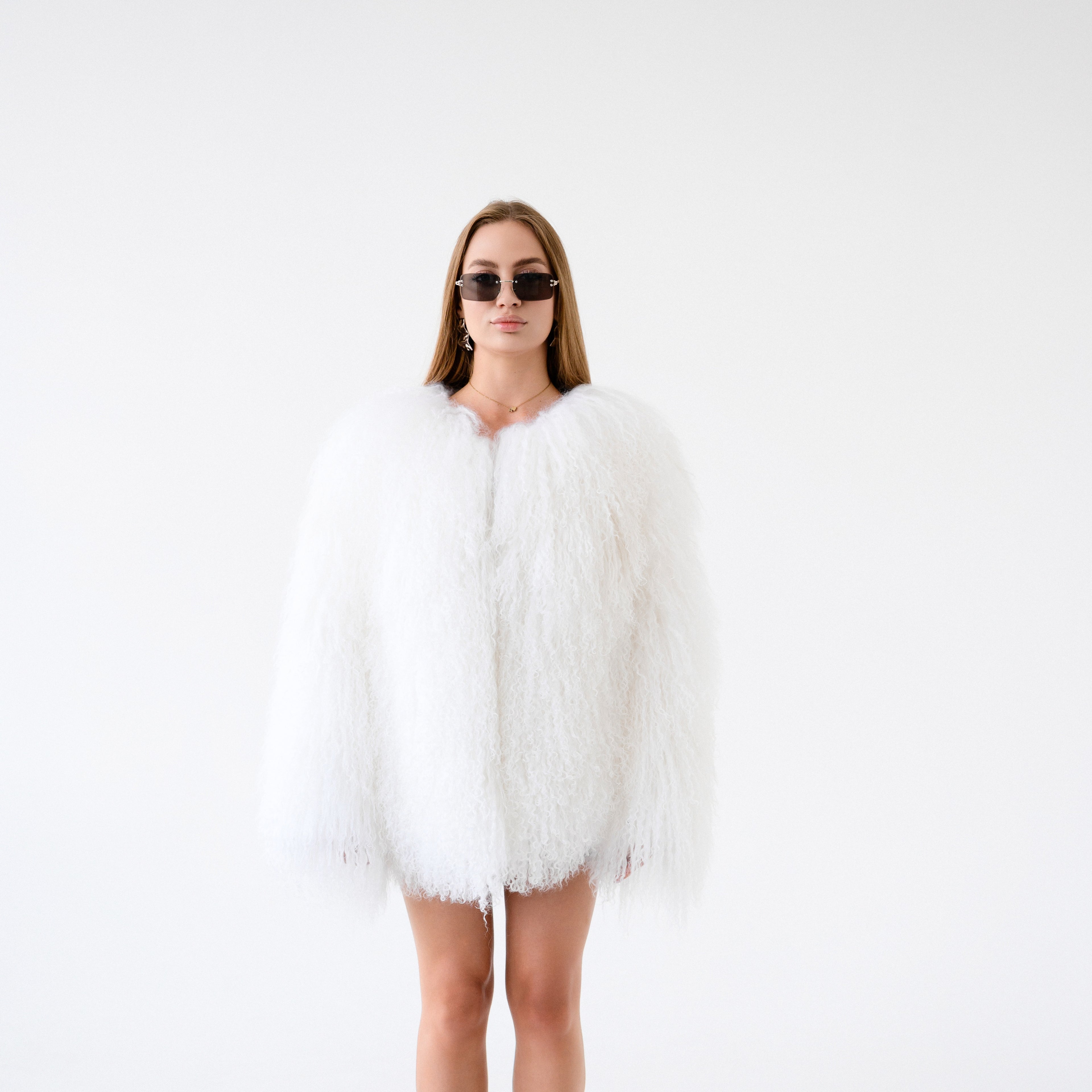 Шуба з хутра лами з преміум якості