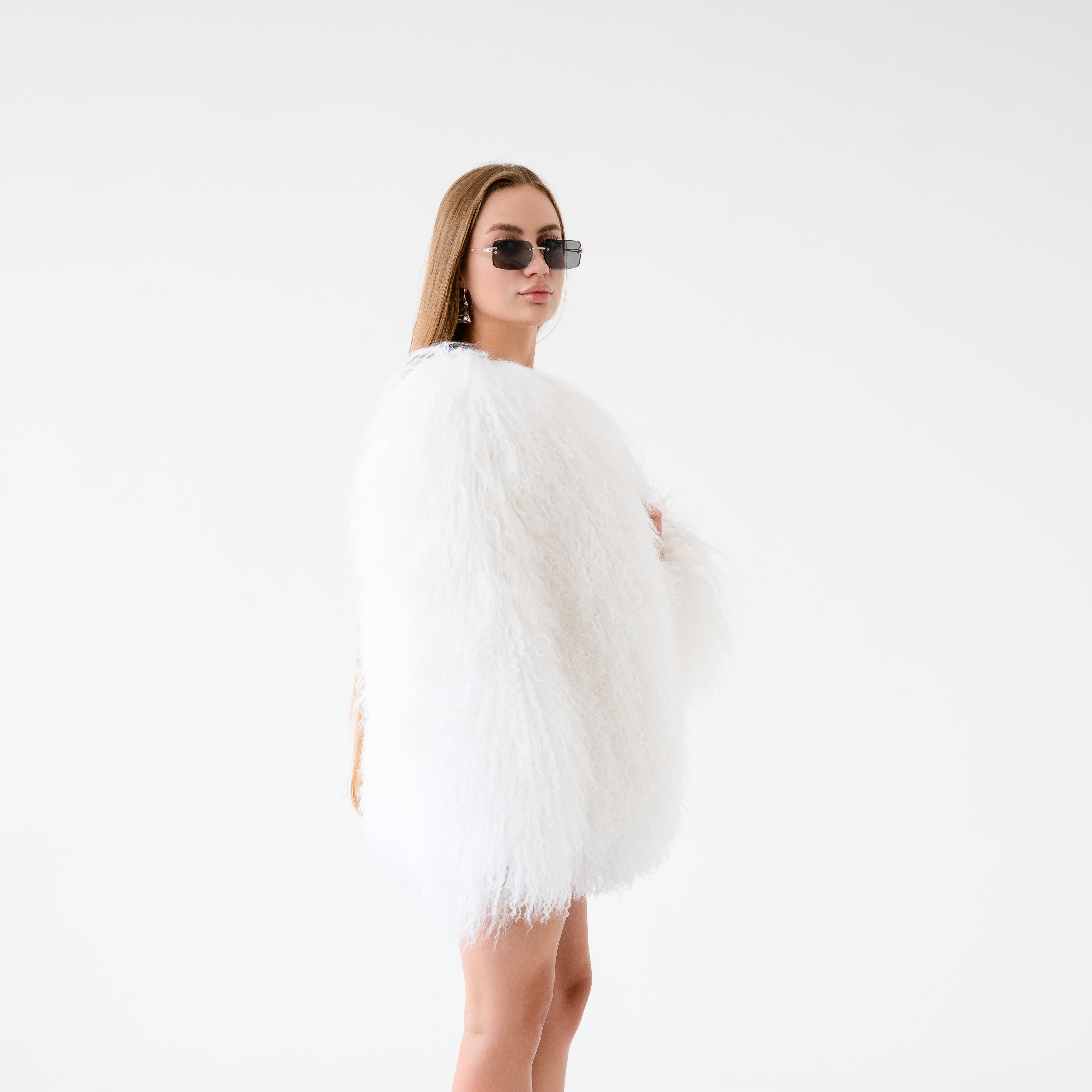 Шуба з хутра лами з преміум якості