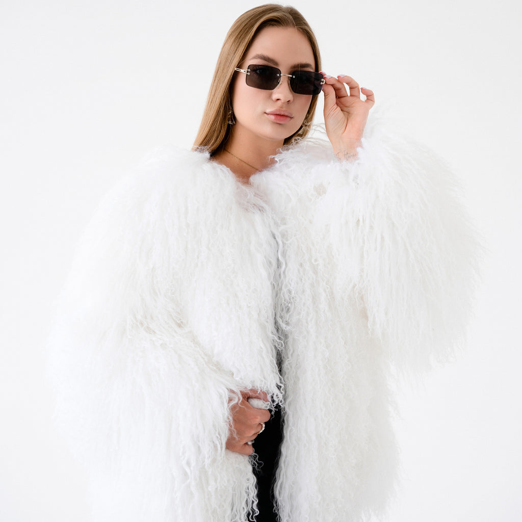 Шуба з хутра лами з преміум якості