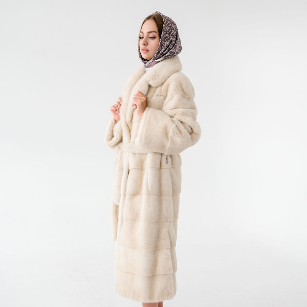 Шуба з хутра норки кольору «natural pearl» – поперечка, 110 см