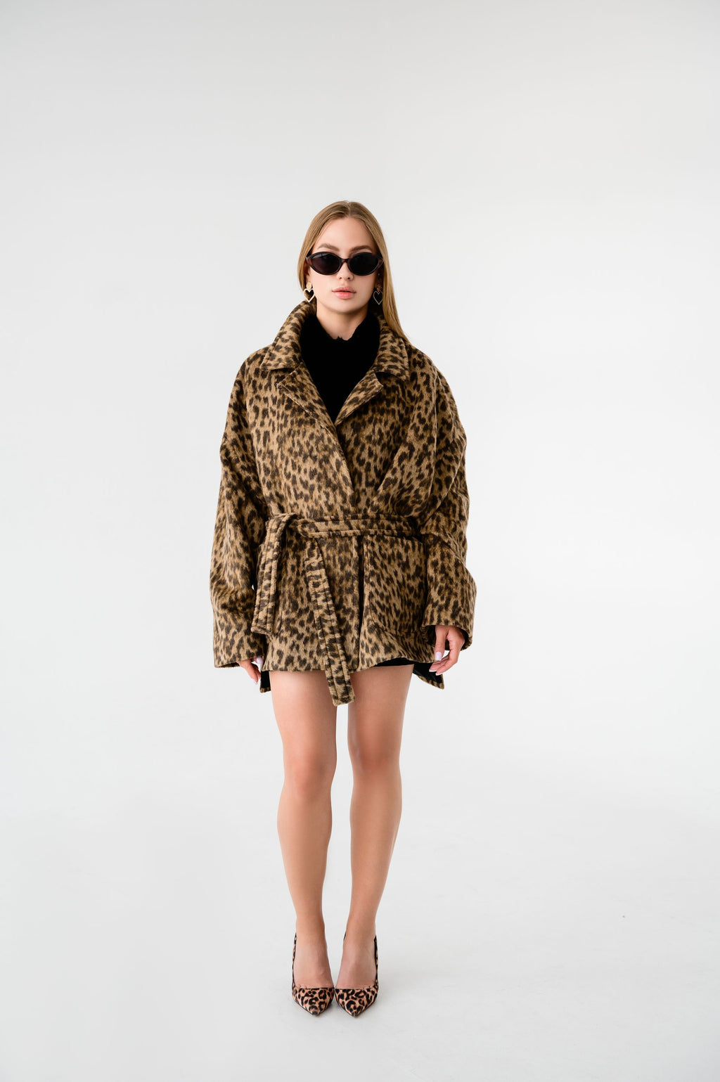 Пальто у трендовому леопардовому відтінку – 75 см