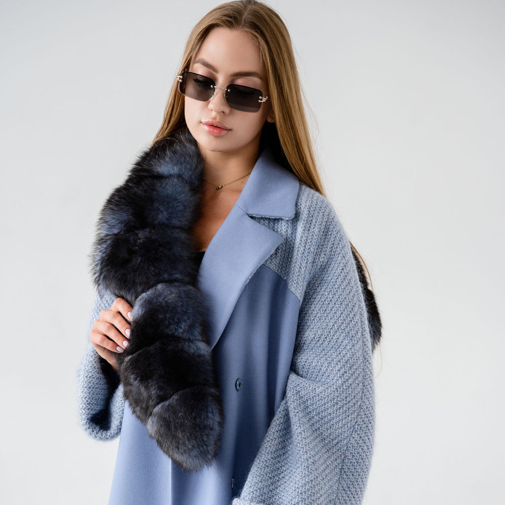 Ексклюзивне пальто зі зйомним ковніром з хутра песця- 121 см, ніжно-блакитний