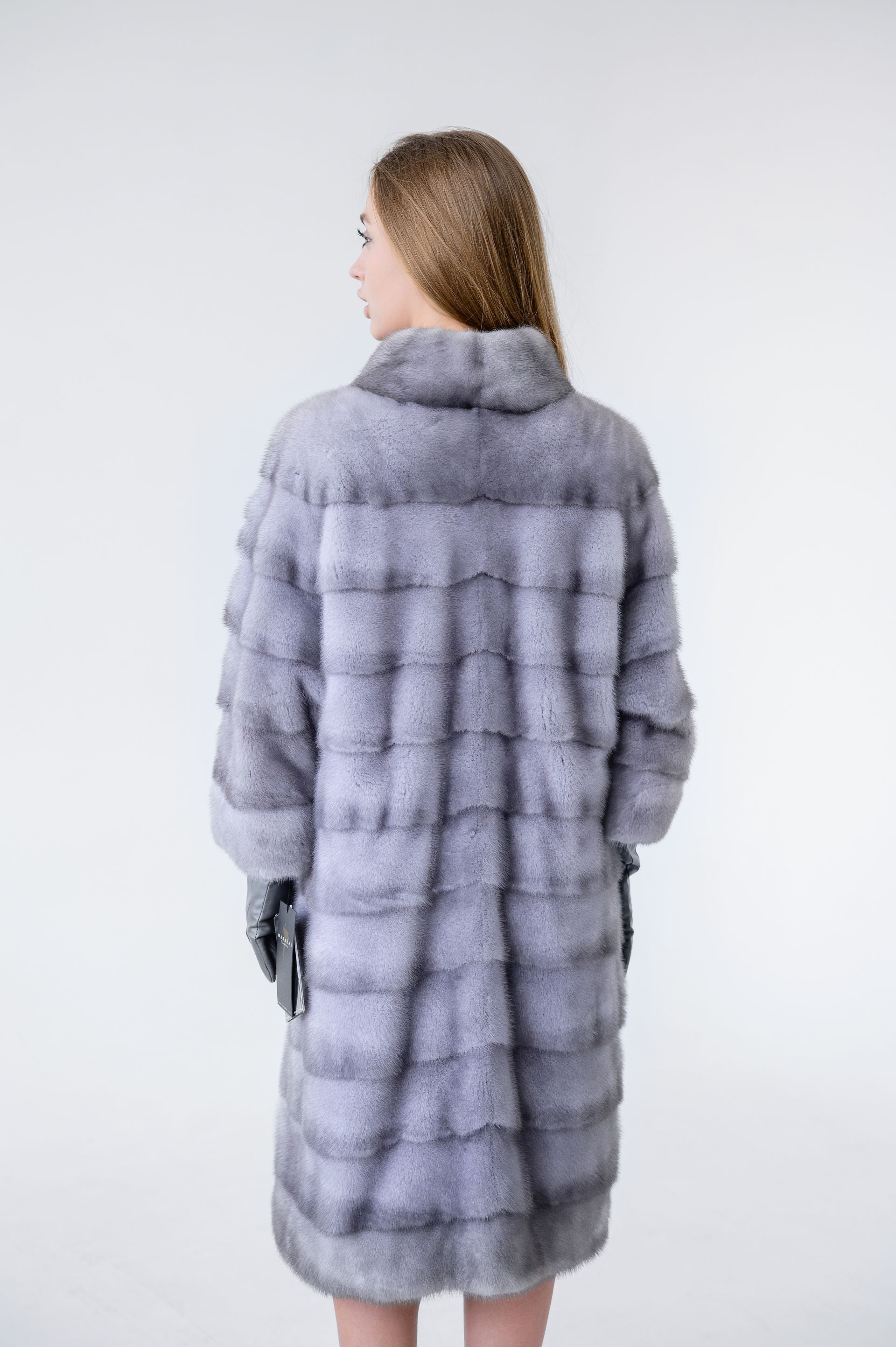 Шуба із хутра норки натурального кольору «Сапфір» – 95 см