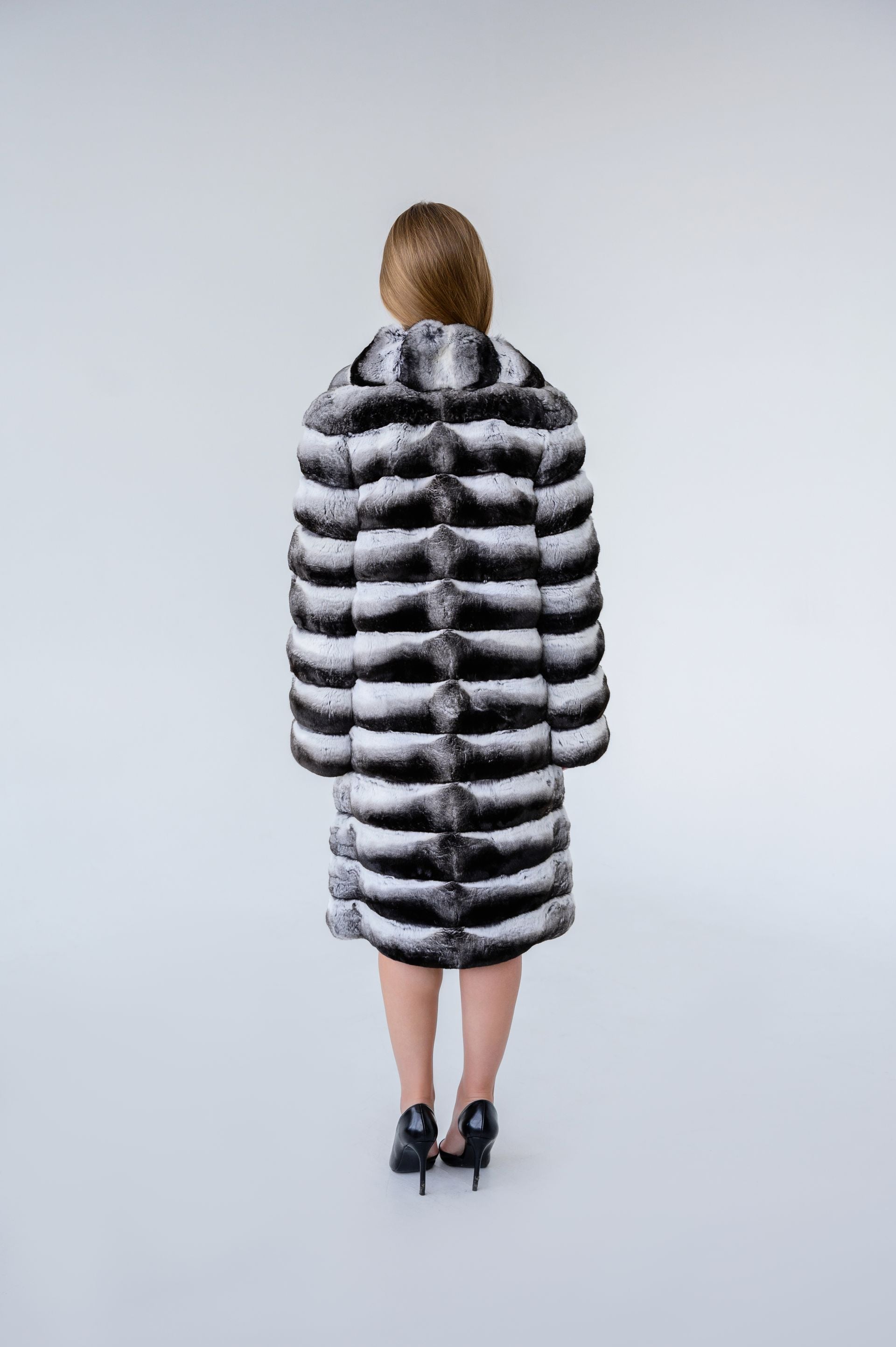 Шуба з натуральної шиншили – 85 см