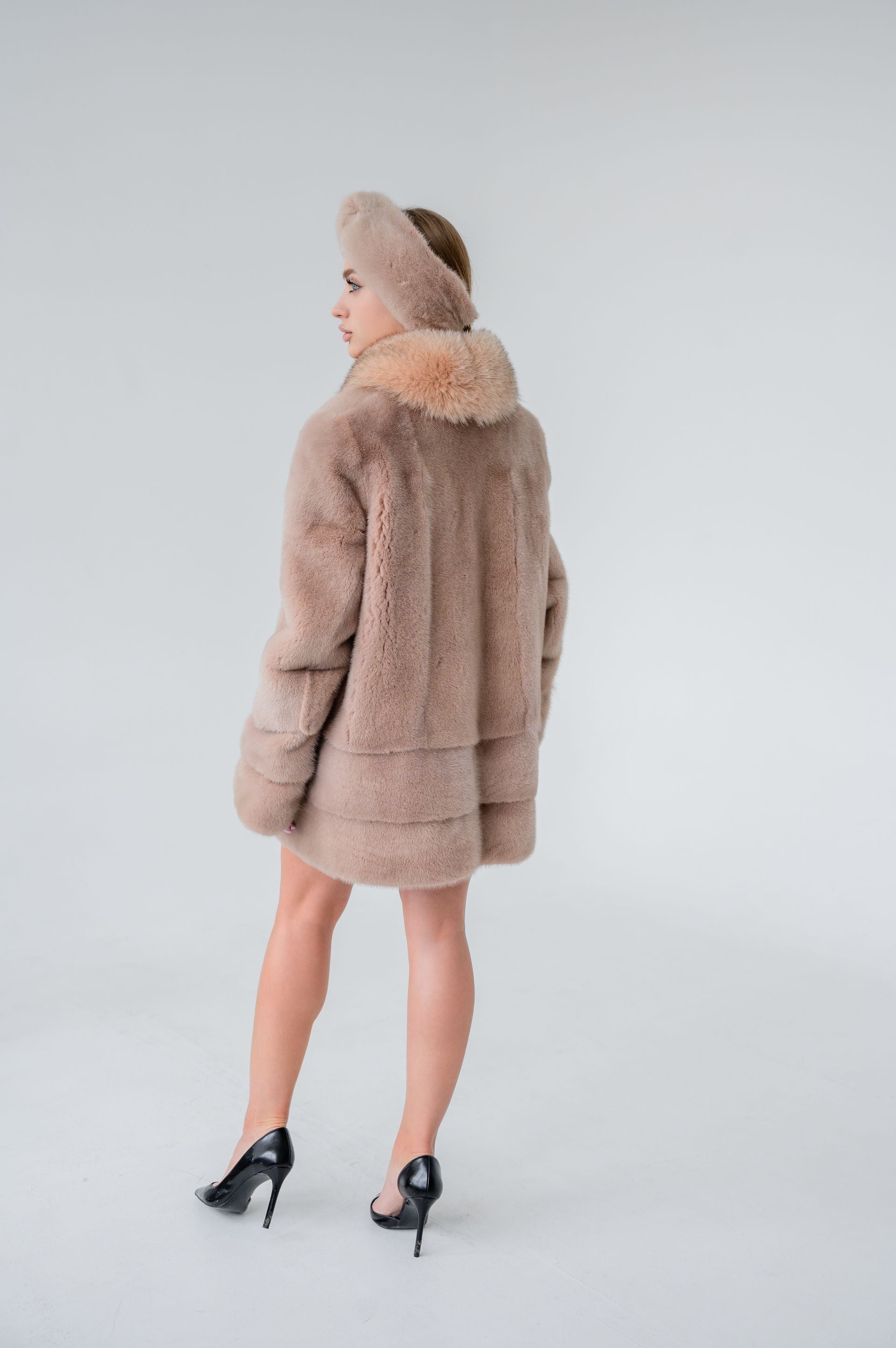 Пов’язка з хутра канадської норки - колір пудра