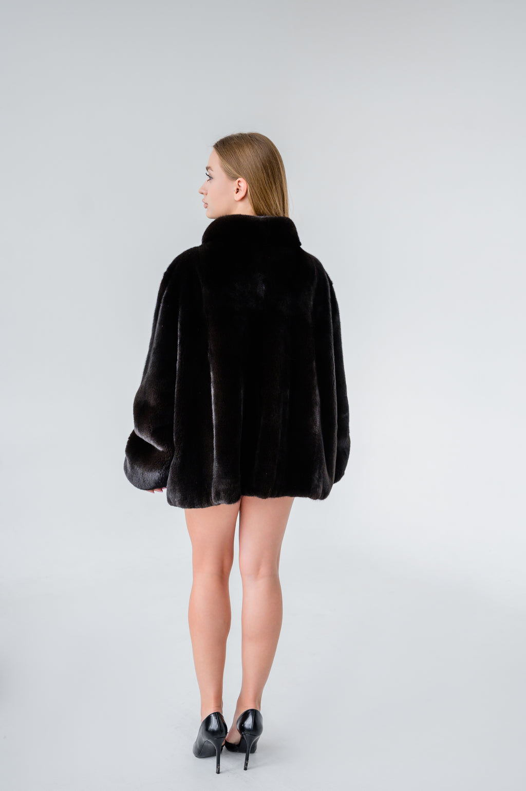 Blackglama норка преміум клас- 65 см, стійка