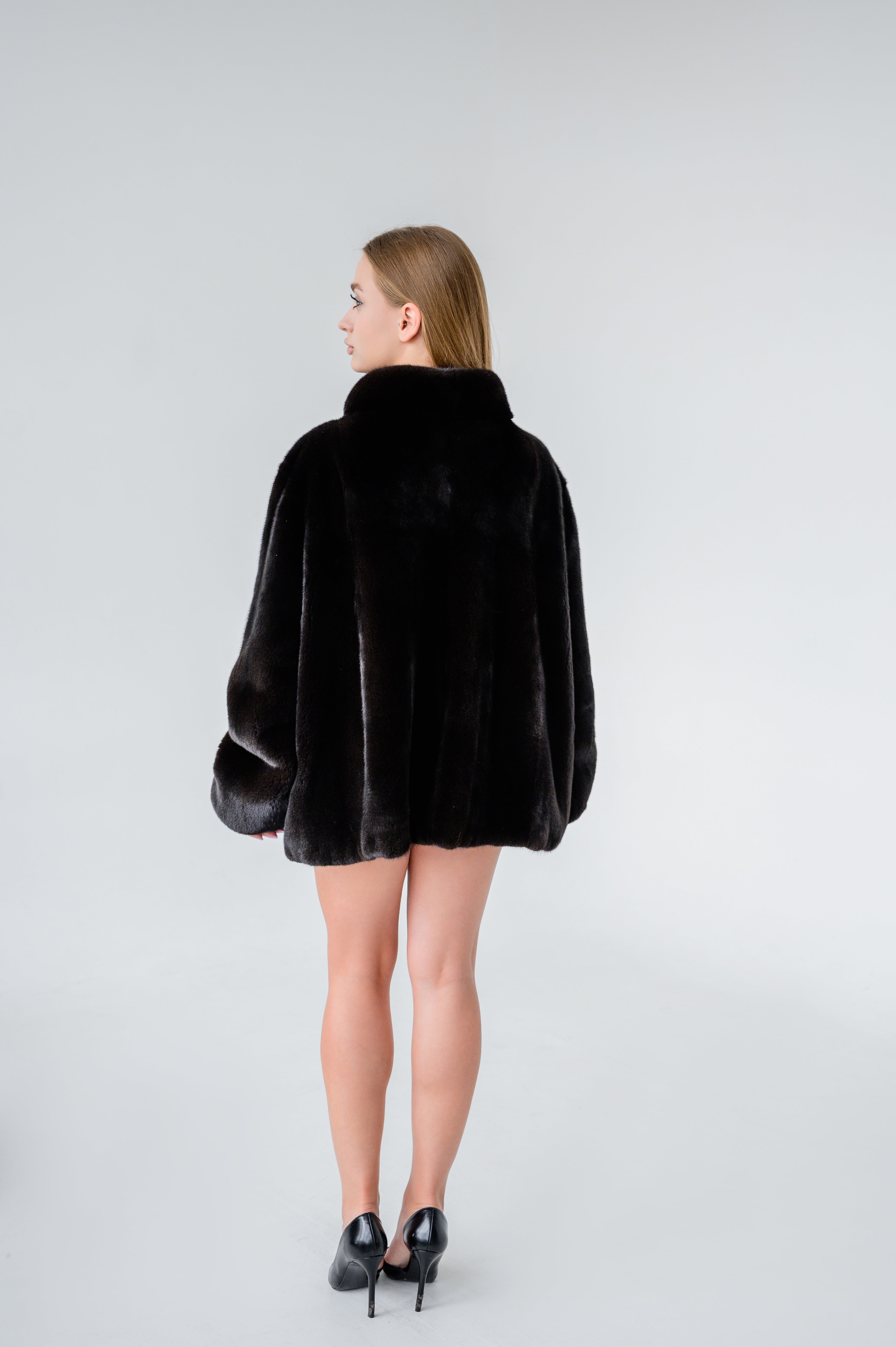 Blackglama норка преміум клас- 65 см, стійка