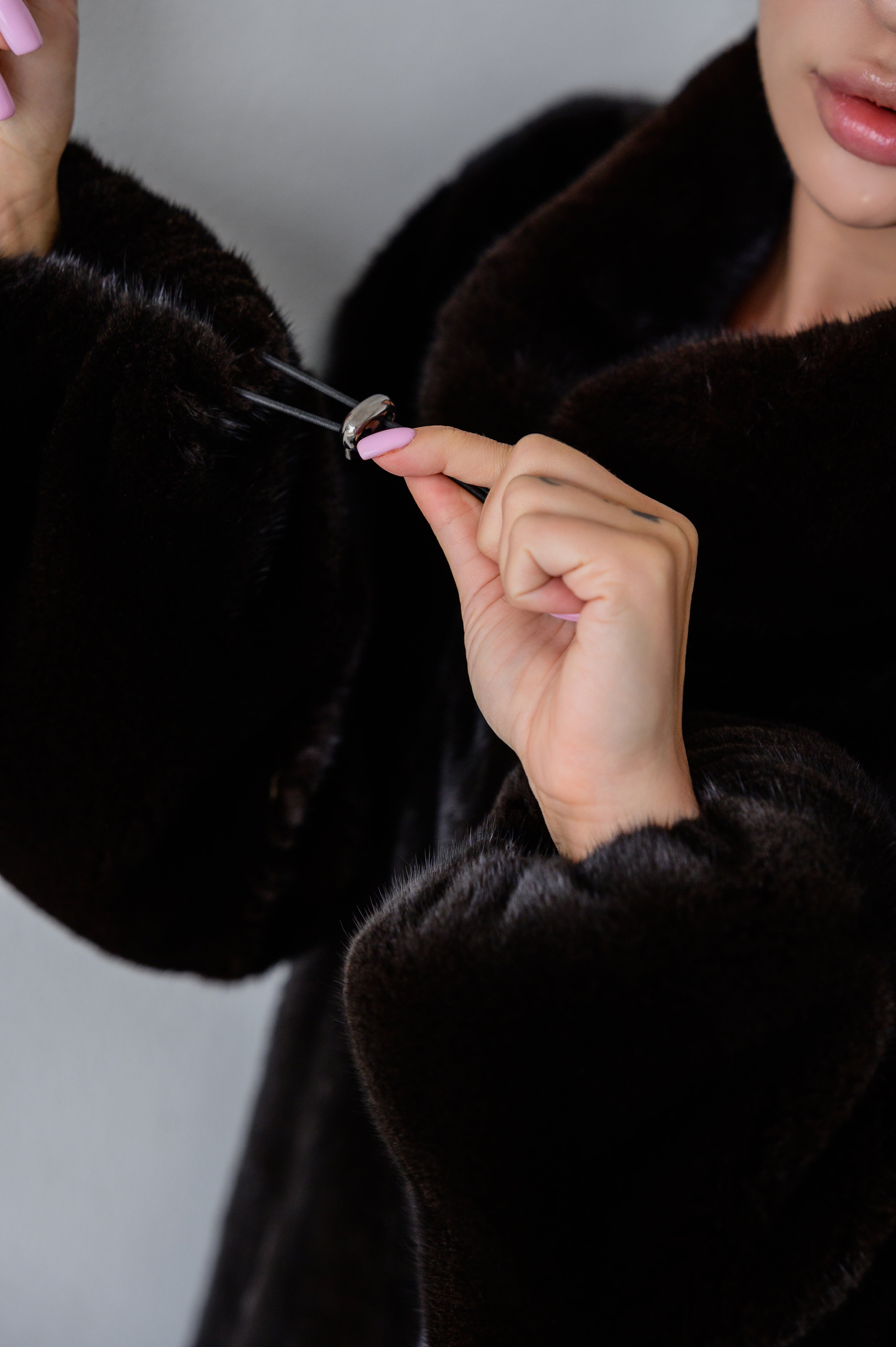 Blackglama норка преміум клас- 65 см, стійка