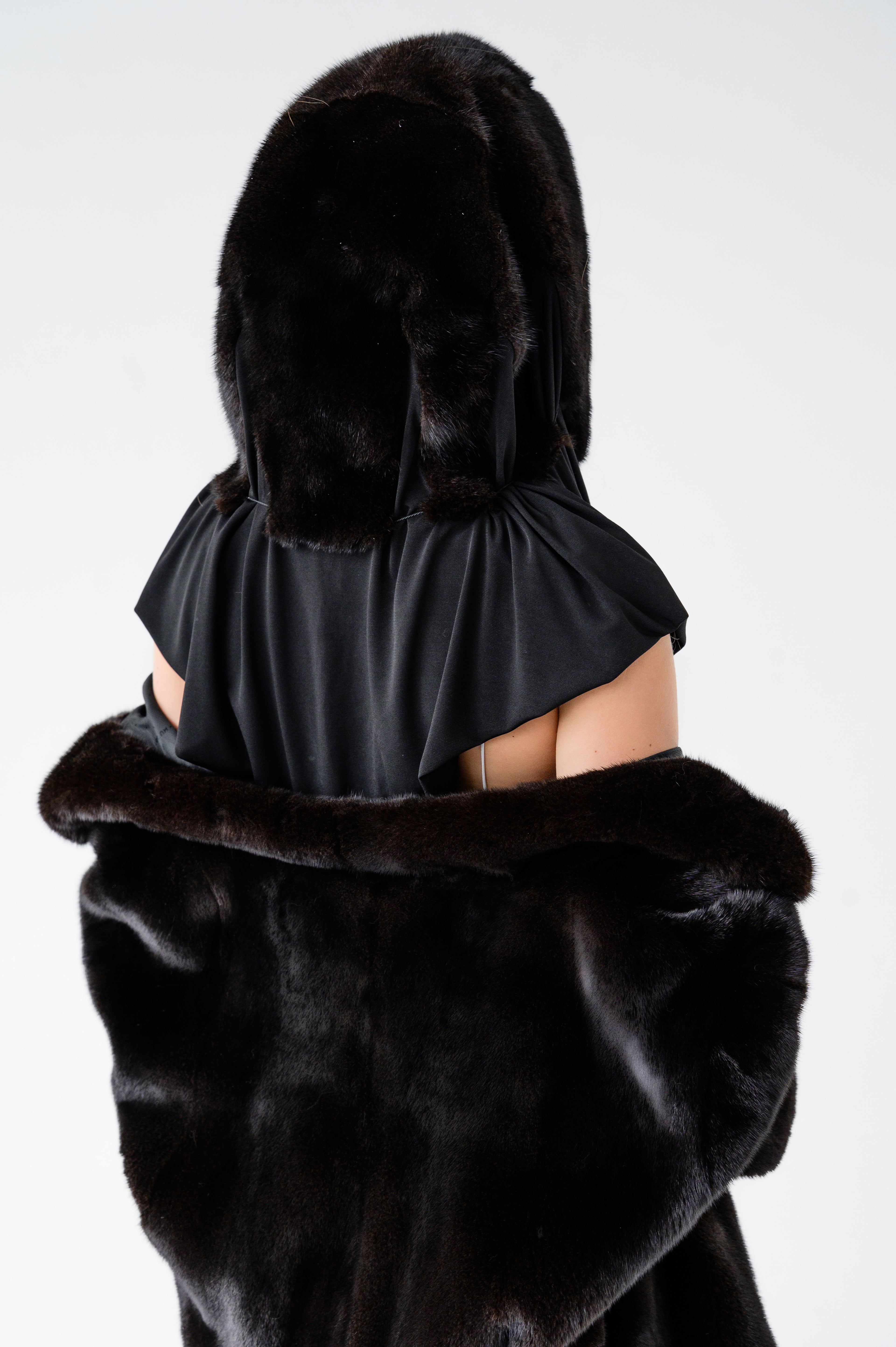 Blackglama норка преміум клас- 65 см, стійка