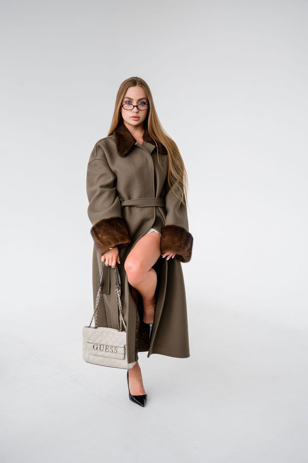 Пальто з оздобленням норки - коричневе, 118 см.