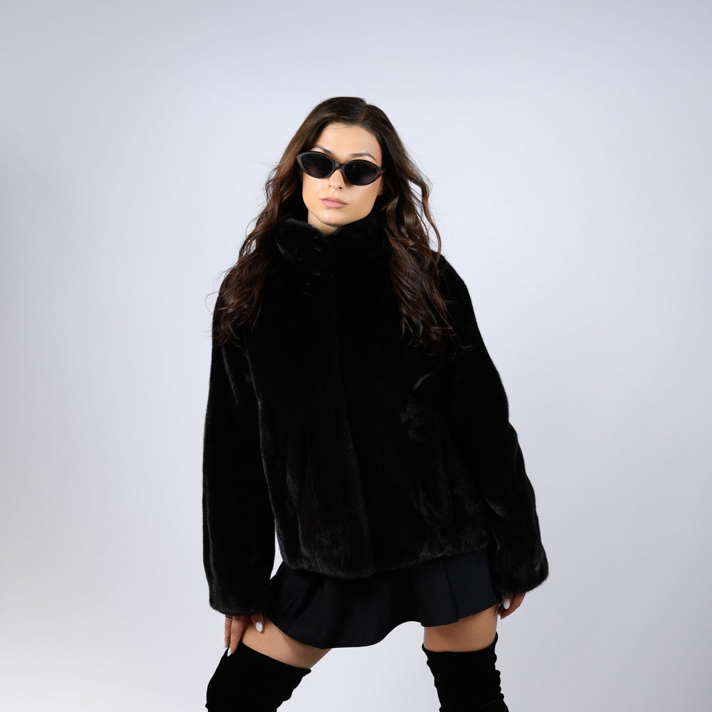 Шуба з хутра канадської норки - цільні пластини, 60 см