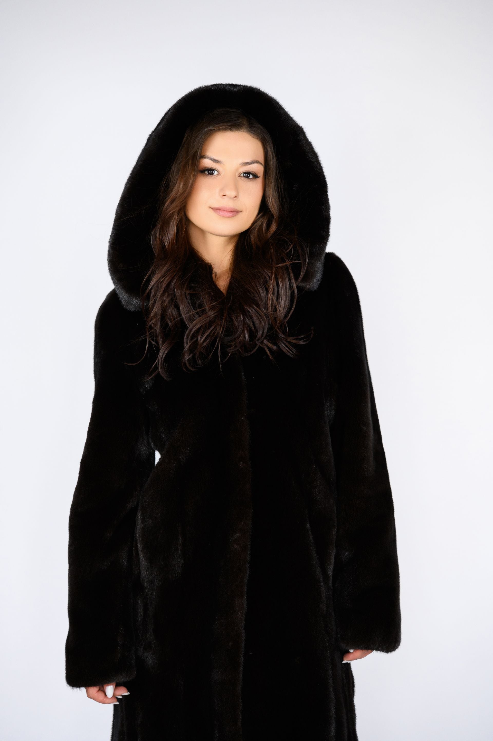 Шуба з канадської норки преміум класу — темно-шоколадний колір, 100 см