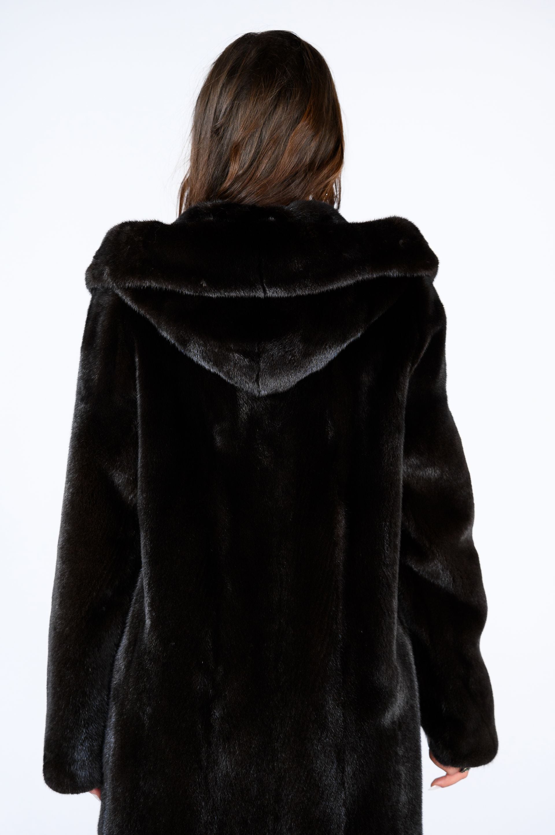 Шуба з канадської норки преміум класу — темно-шоколадний колір, 100 см