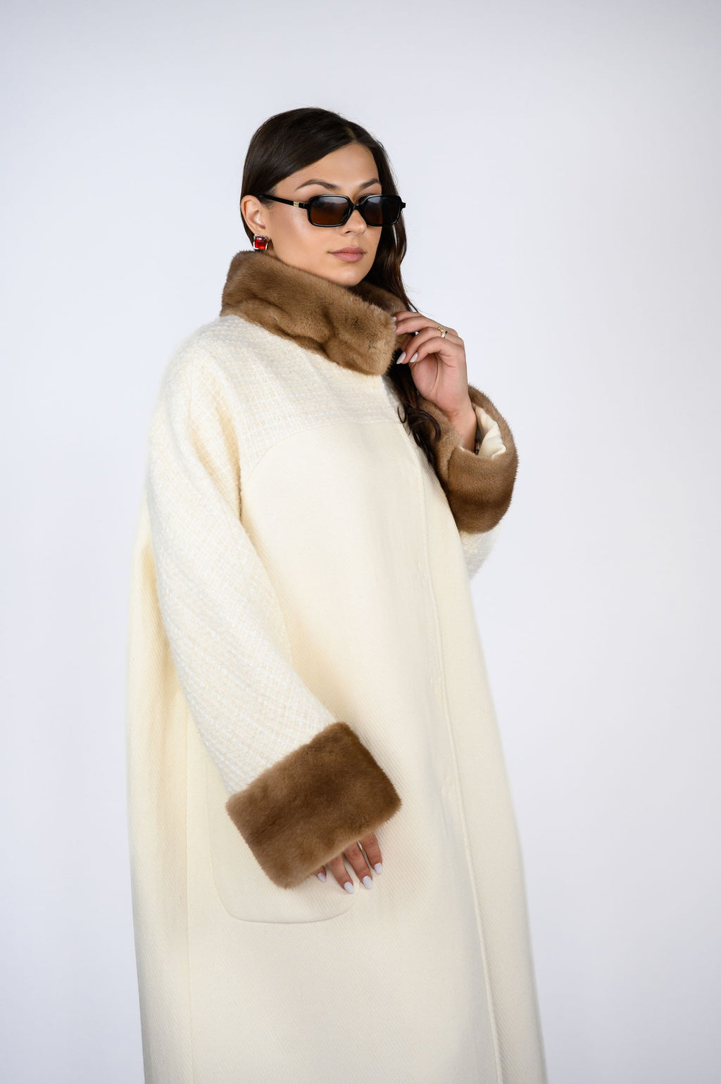 Пальто з італійського кашеміру з оздобленням норкою pastel— колір Perla, 125 см