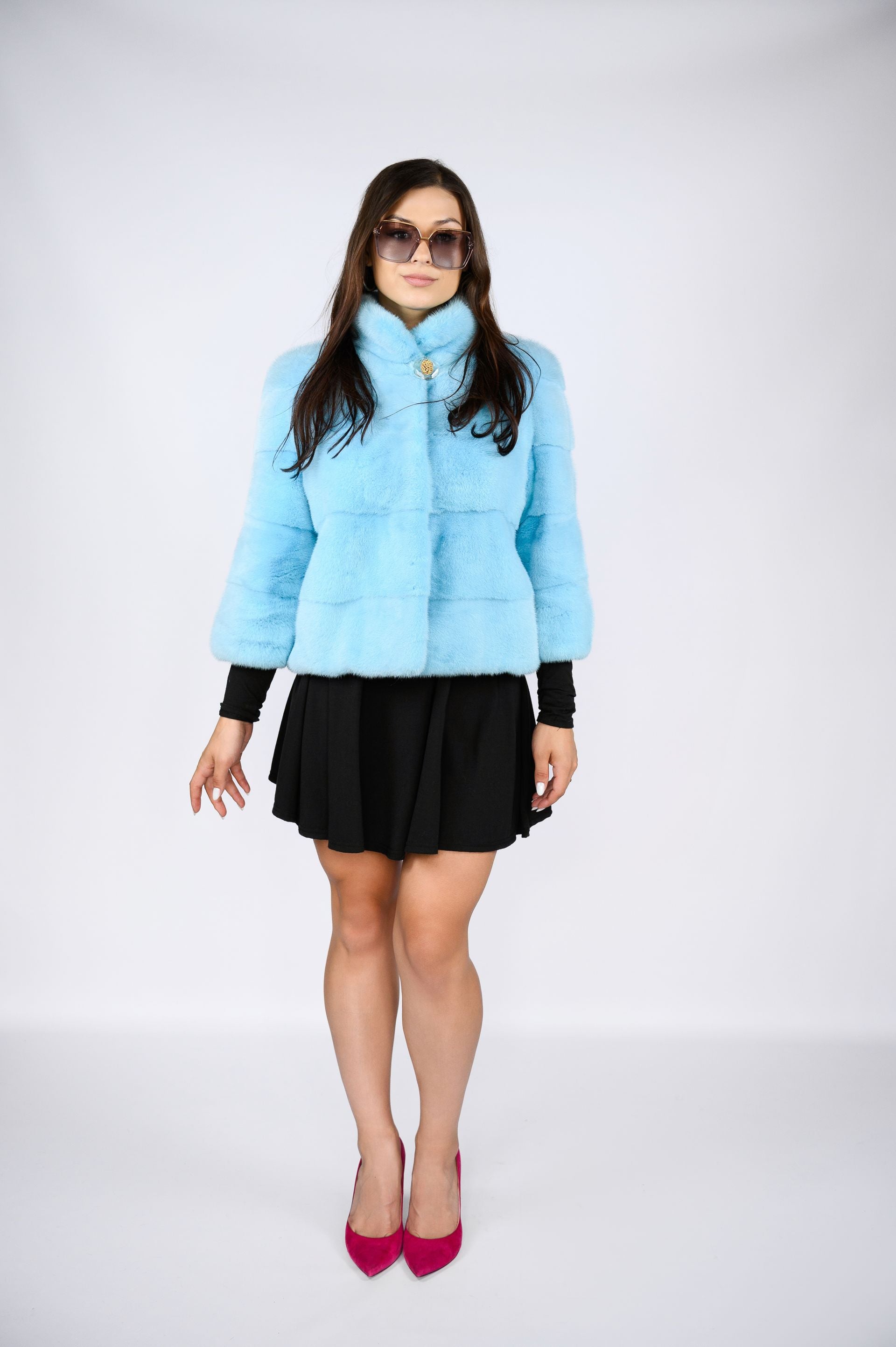 Ексклюзивна шуба з канадської норки — яскраво-блакитний колір, 54 см