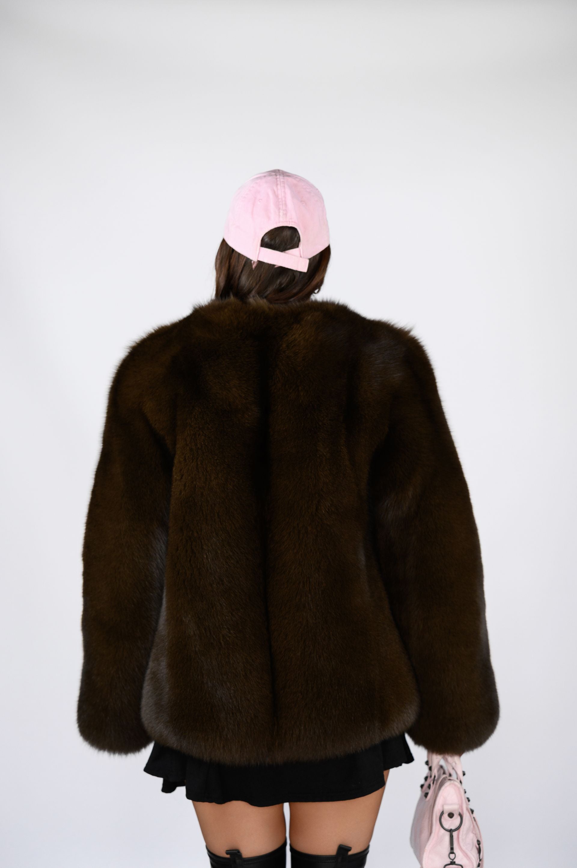 Шуба з фінського песця — колір “Соболь”, 65 см