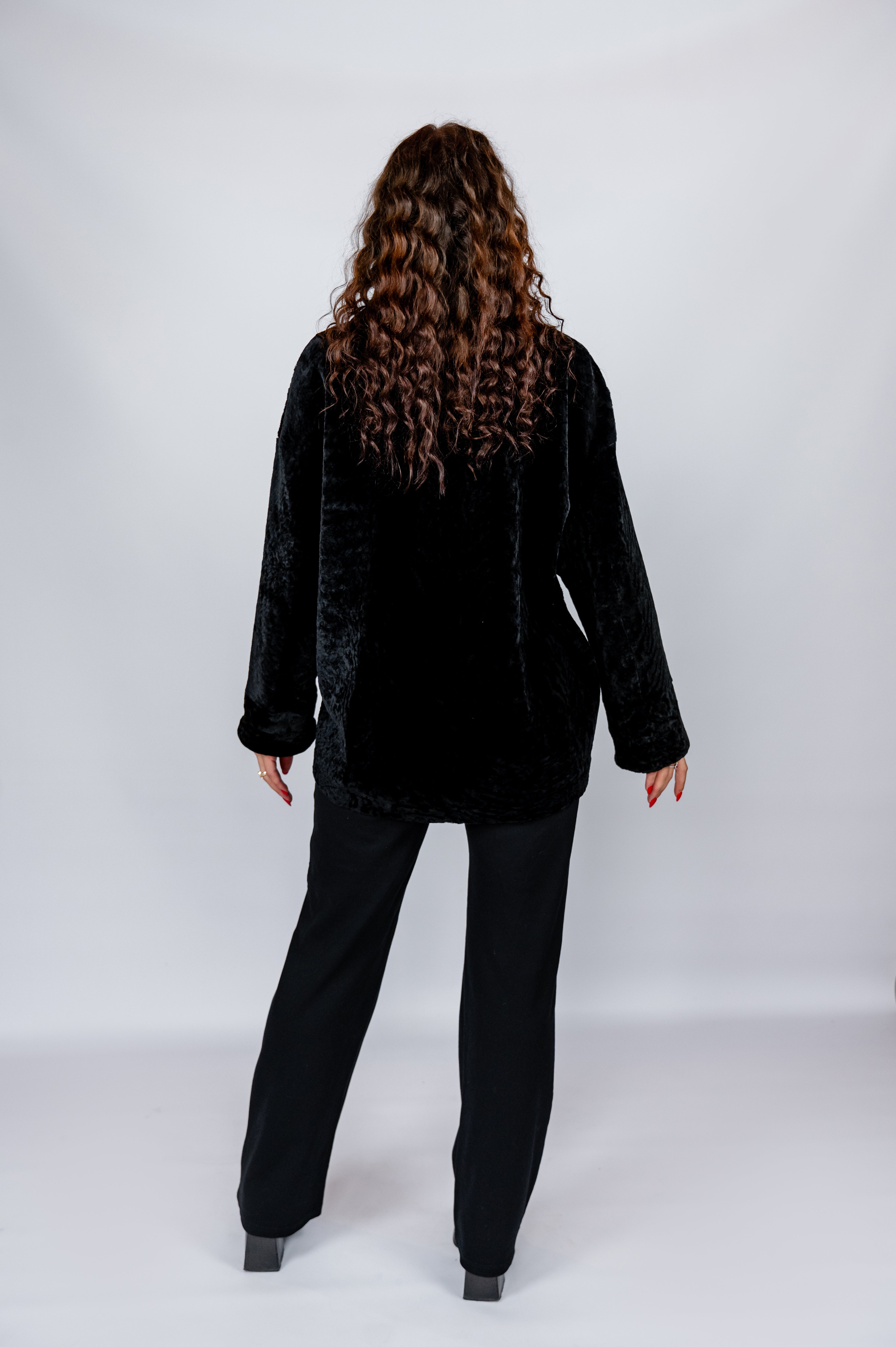 Дублянка двостороння з овчини астраган- чорний колір