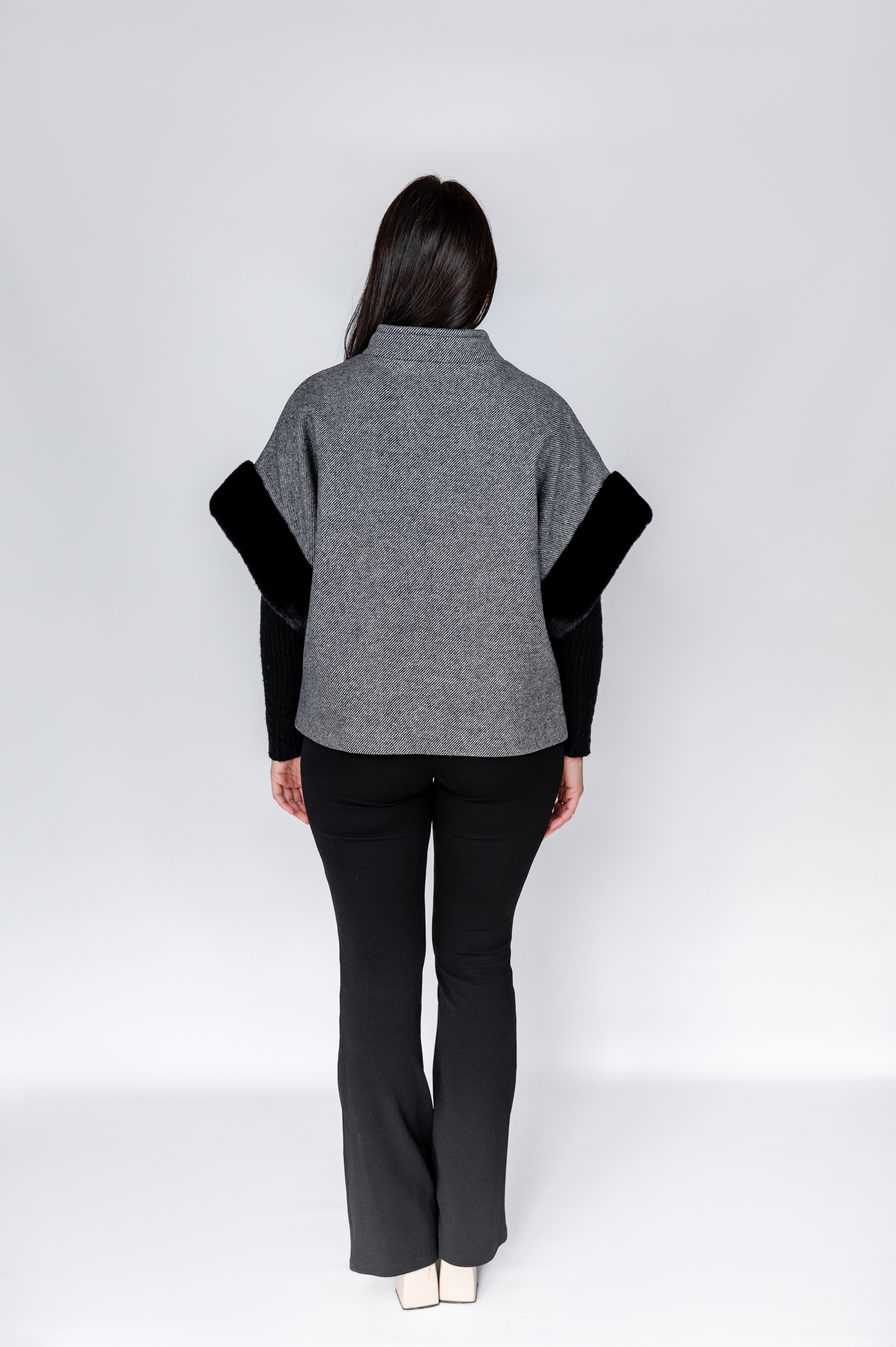 Кашеміровий жилет з норковими акцентами- Gray color