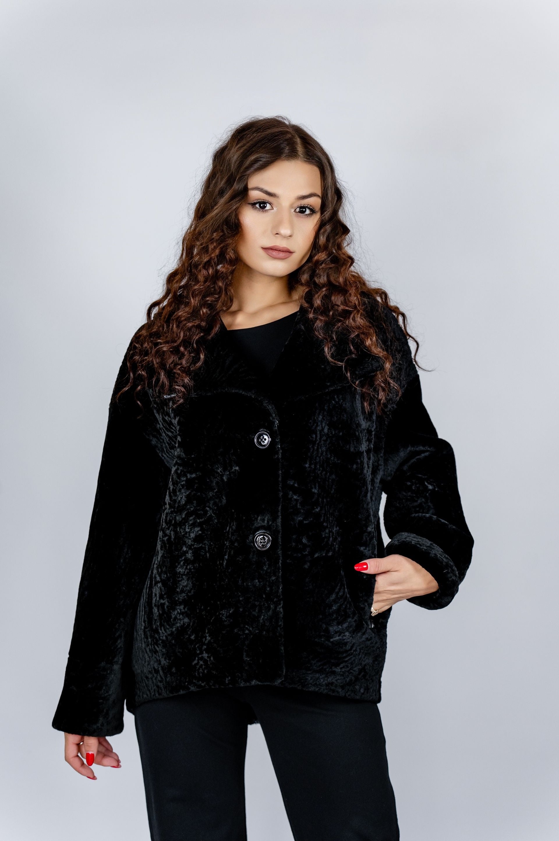 Дублянка двостороння з овчини астраган- чорний колір